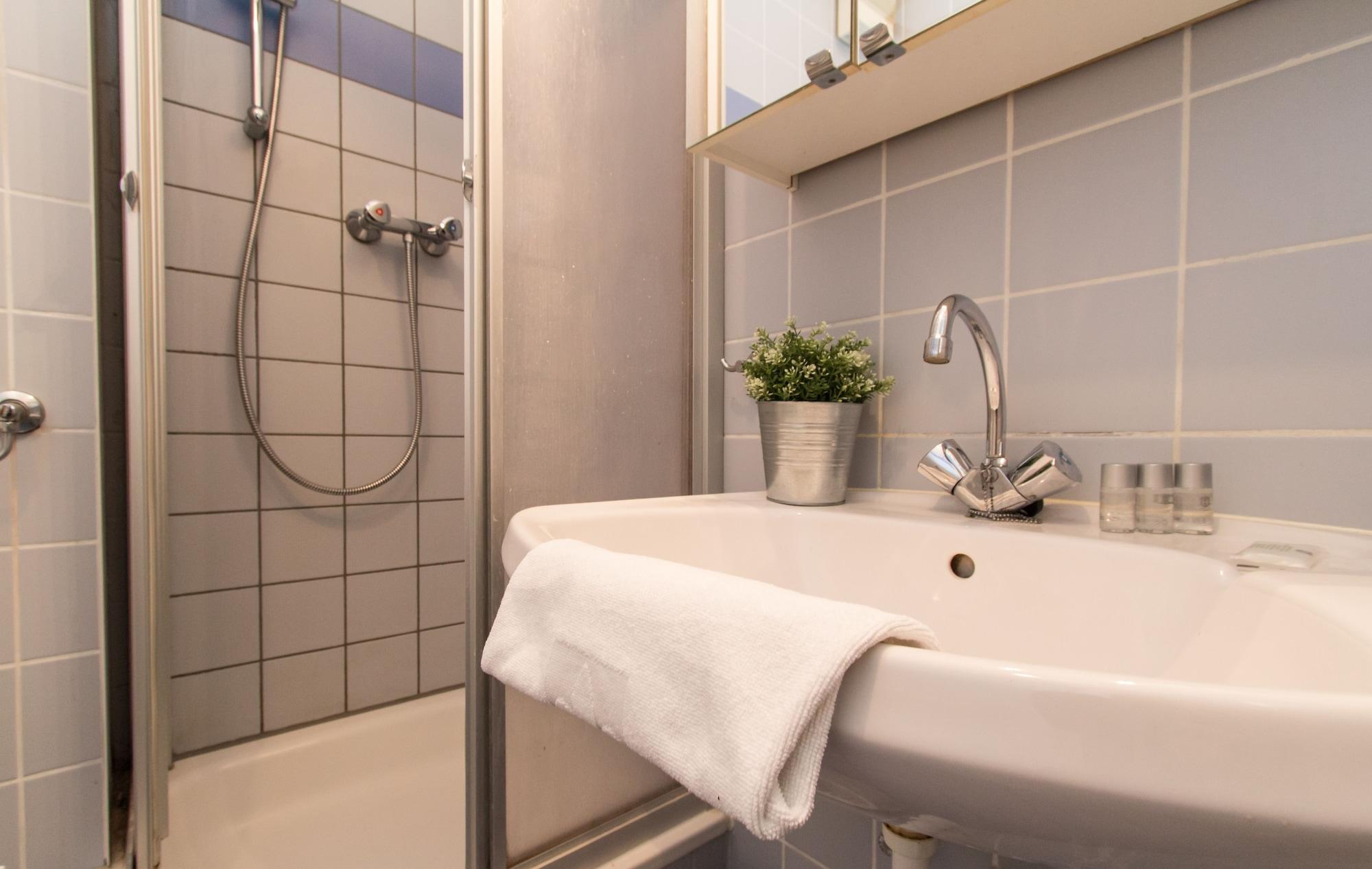 Apartmenthaus Hietzing I Contactless Check-In Viena Exterior foto