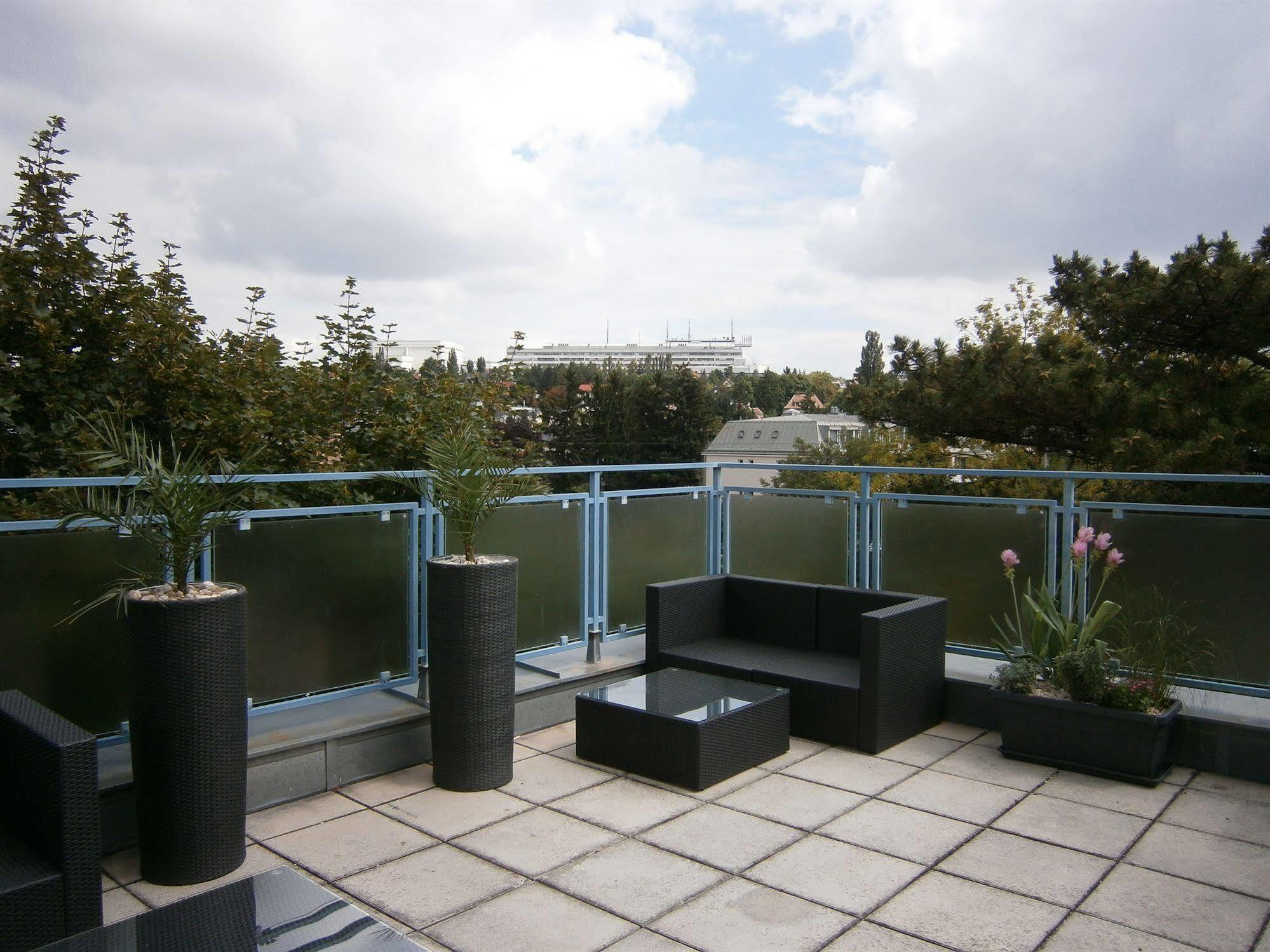 Apartmenthaus Hietzing I Contactless Check-In Viena Exterior foto